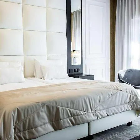 Hotel Grand Focus *