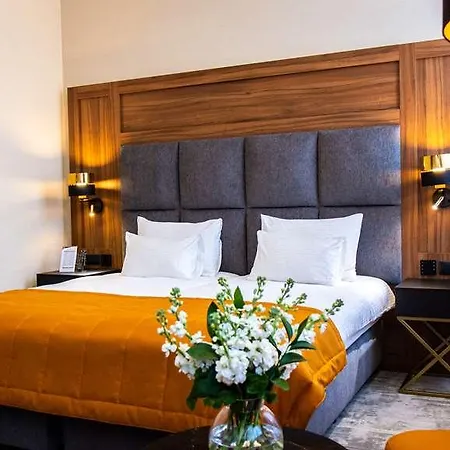 Grand Focus Hotel